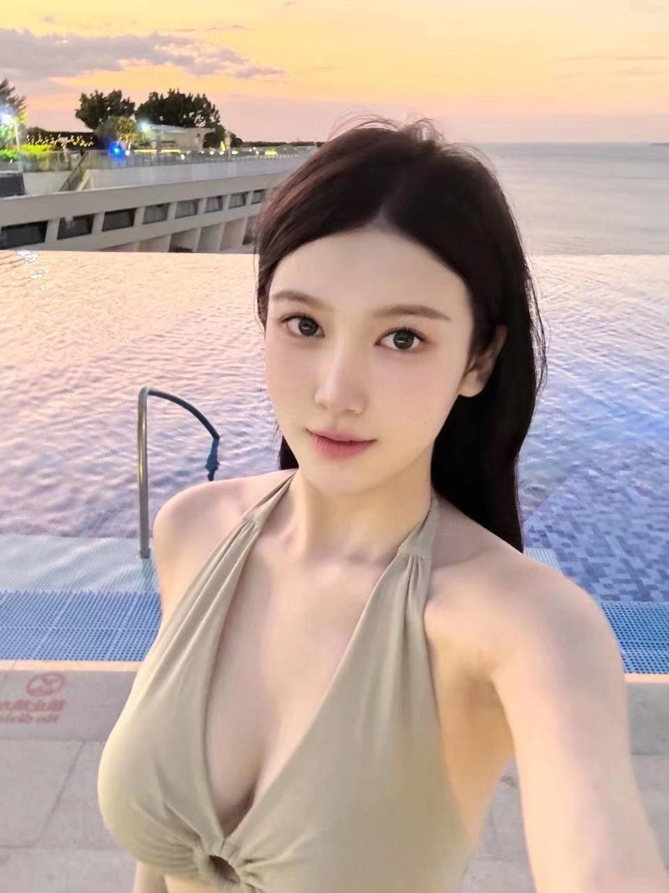 展台模特外围女